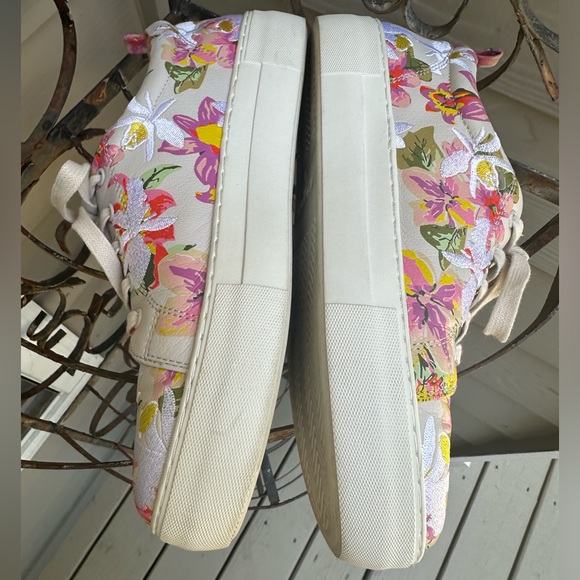 J/SLIDES NYC Women's Floral Sneakers - Picture 5 of 8